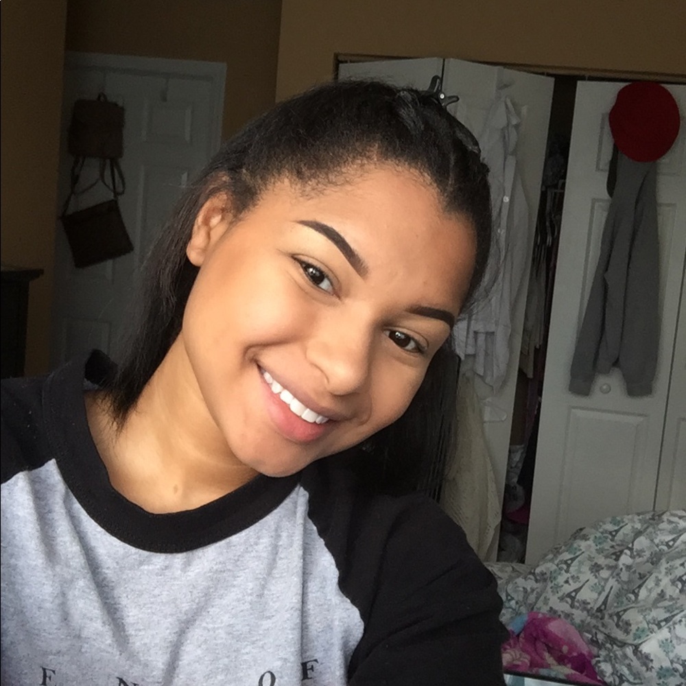 Meet your Posher, Sasha